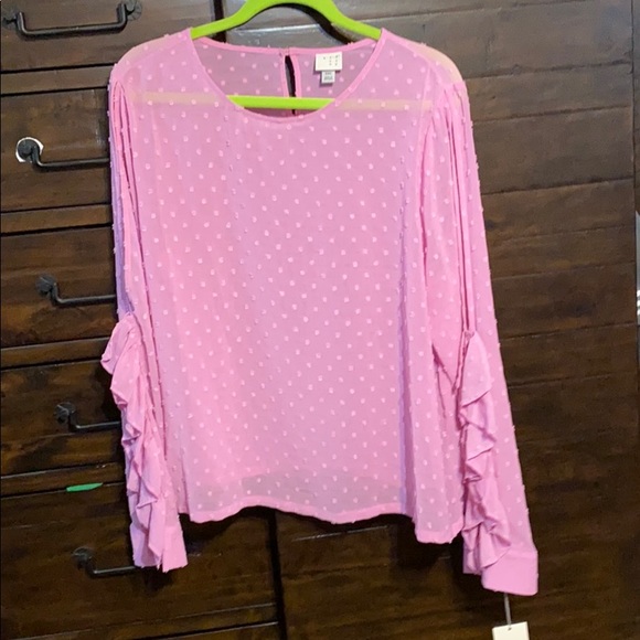 Pink ruffle sleeve top xxl - Picture 1 of 6